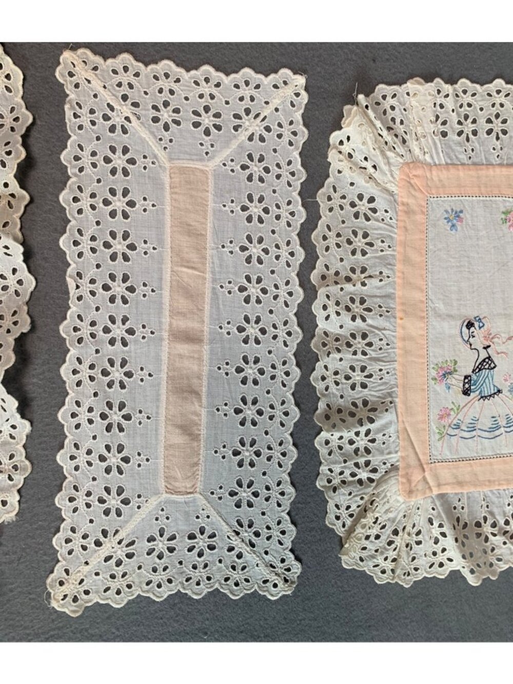 Lace Doilies Set with Embroidered Ladies - 3 Pieces Elegant Decor Vintage - Picture 3 of 13